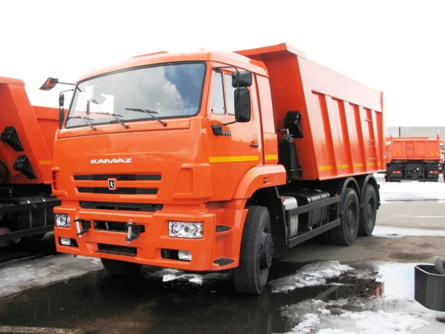 Самосвал с задней разгрузкой 6520-26041-53 (6x4)
