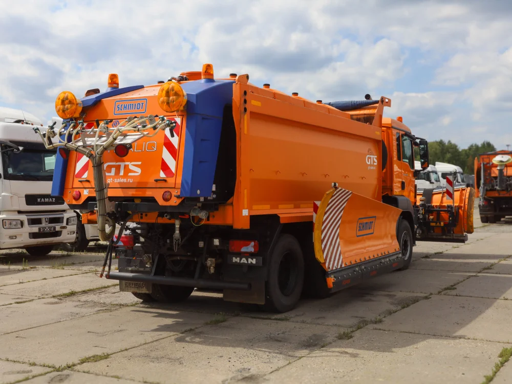 Самосвальный грузовик с КДМ MAN TGS 33.400, 2019 г/в - фото 7