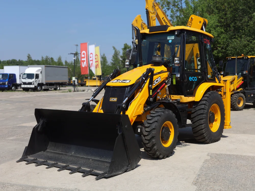 Экскаватор-погрузчик JCB 3DX Plus, 2024 г/в - фото 1