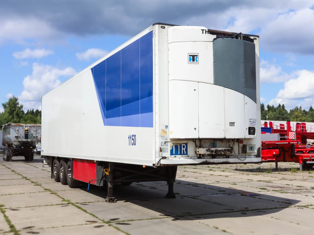Полуприцеп-рефрижератор Schmitz Cargobull SKO 24/L, 2011 г/в - фото 1