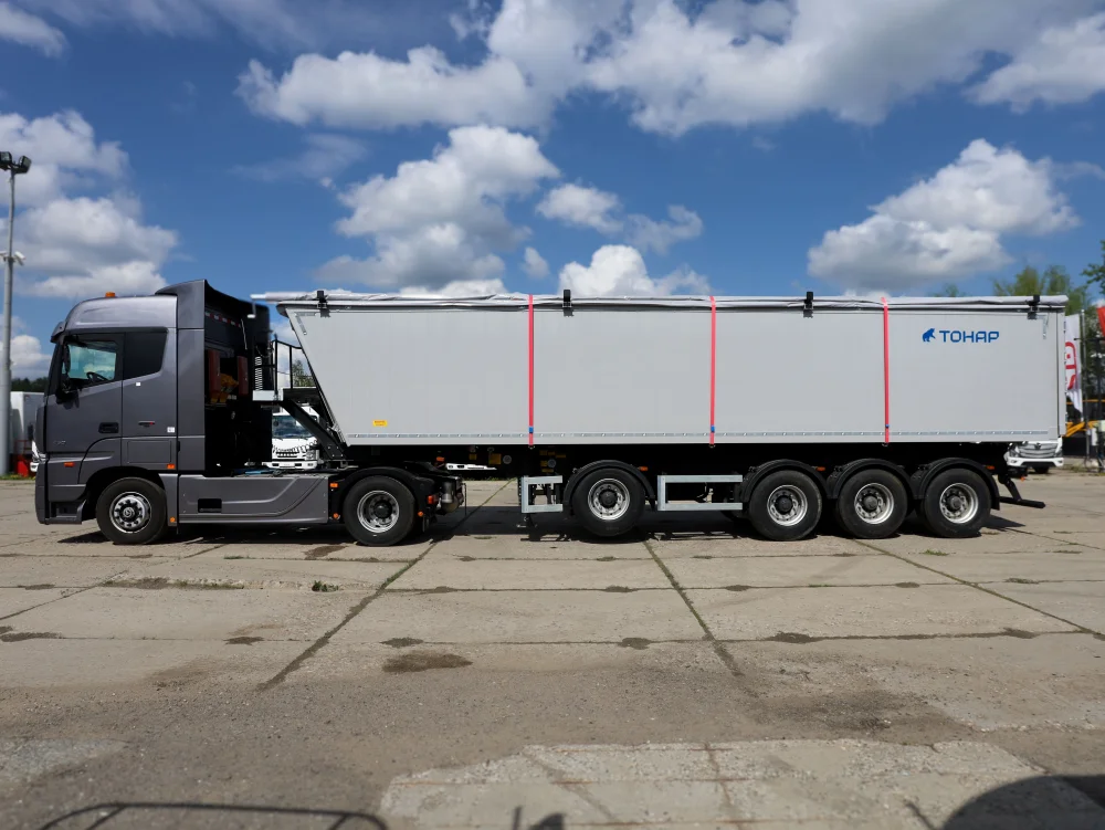 Сцепка седельный тягач Foton A 1846 ADR 4x2 и зерновоз Тонар 9599 - фото 4