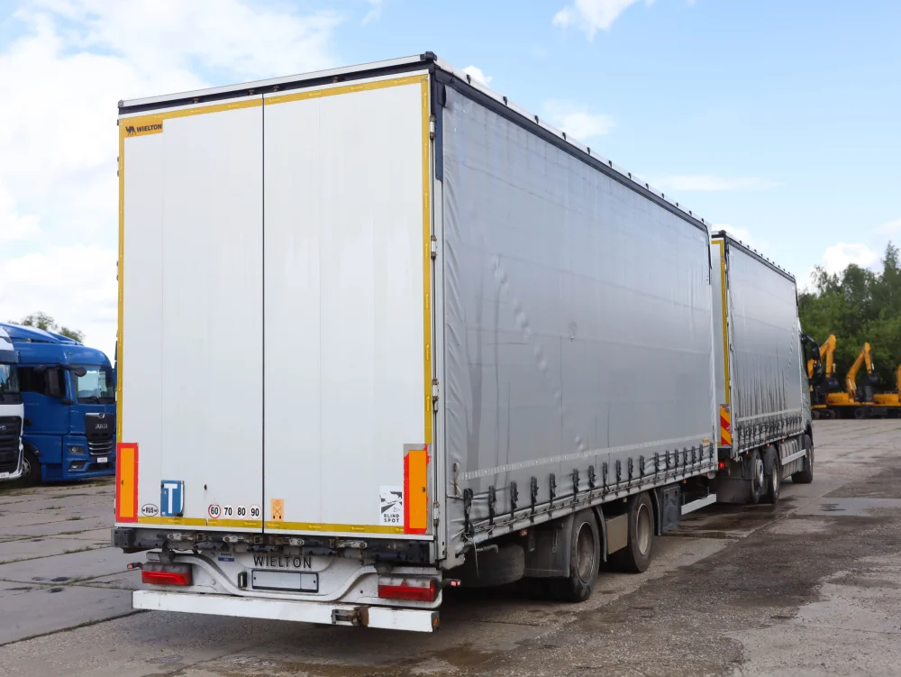 Сцепка тентованный грузовик Volvo FH 460 + шторный прицеп Wielton PC2K - фото 7