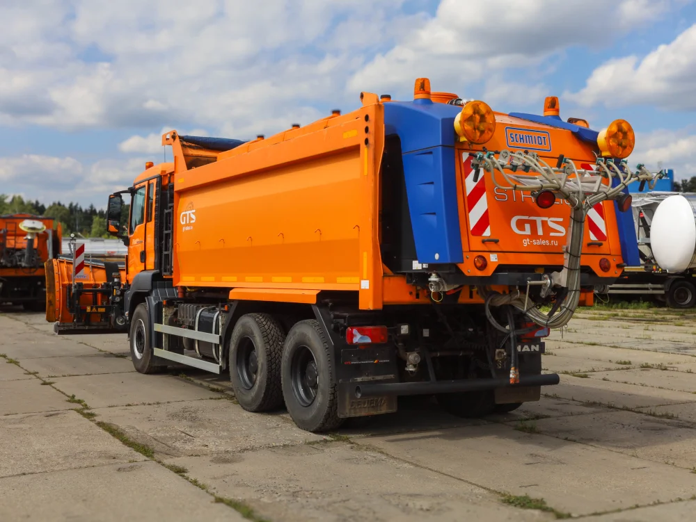 Самосвальный грузовик с КДМ MAN TGS 33.400, 2019 г/в - фото 5