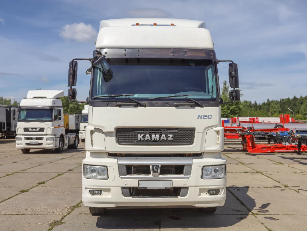 Седельный тягач Камаз 5490, 2020 г/в - фото 2