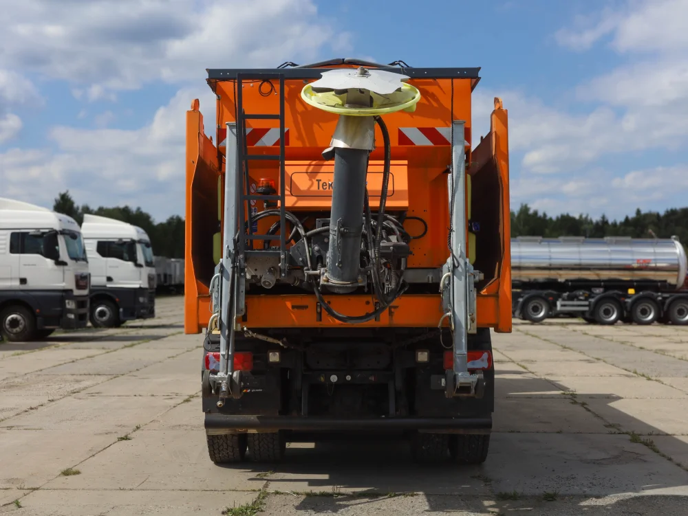 Самосвальный грузовик с КДМ MAN TGS 33.400, 2019 г/в - фото 6