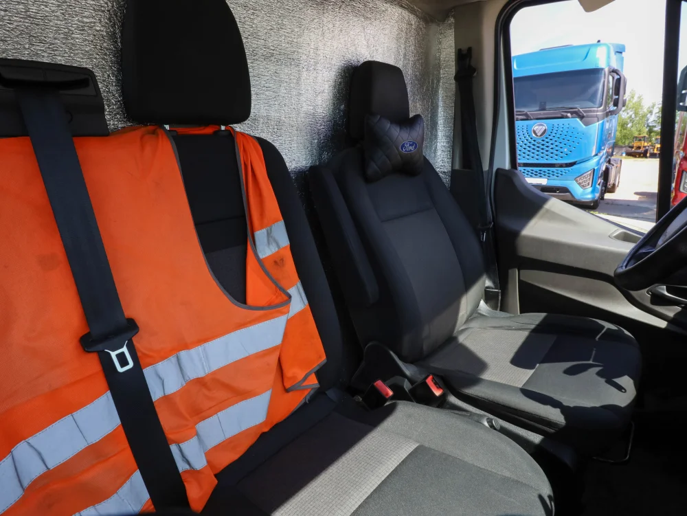 Бортовой тентованный фургон Ford Transit АБ 3320, 2021 г/в - фото 11