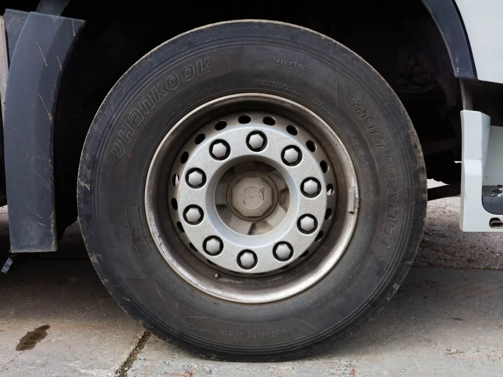Сцепка тентованный грузовик Volvo FH 460 + шторный прицеп Wielton PC2K - фото 15