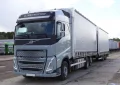 Сцепка тентованный грузовик Volvo FH 460 + шторный прицеп Wielton PC2K - фото 3