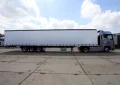 Сцепка седельный тягач Foton A 1846 ADR 4x2 и шторный полуприцеп Тонар 9888 - фото 8