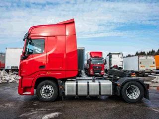 Седельный тягач Dongfeng