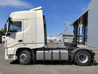 Седельный тягач Dongfeng
