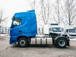 Седельный тягач Dongfeng