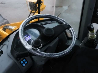 Фронтальный погрузчик LOVOL