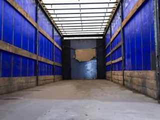 Полуприцеп шторный Тонар