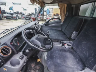 Грузовик-рефрижератор HINO