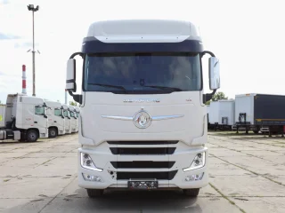 Седельный тягач Dongfeng