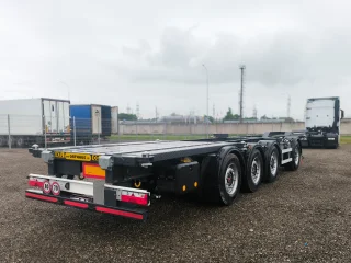 Полуприцеп-контейнеровоз Orthaus