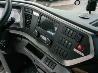 Седельный тягач Dongfeng