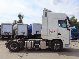 Седельный тягач Dongfeng