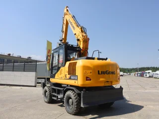 Колесный экскаватор LiuGong