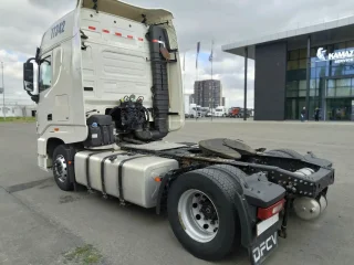 Седельный тягач Dongfeng