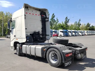 Седельный тягач Dongfeng