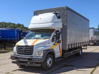 Тентованный грузовик ГАЗ