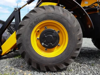 Экскаватор-погрузчик JCB