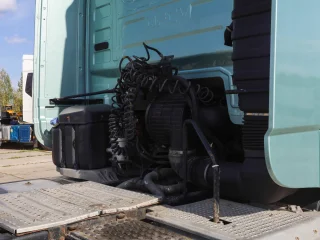 Седельный тягач Dongfeng