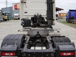 Седельный тягач Dongfeng