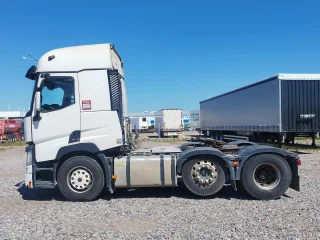 Седельный тягач Renault