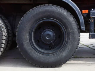 Самосвальный грузовик Камаз