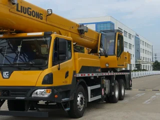 Автокран LiuGong 