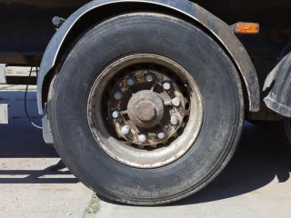 Полуприцеп щеповоз Тонар