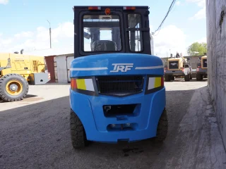 Вилочный погрузчик TRF 