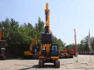 Гусеничный экскаватор LiuGong