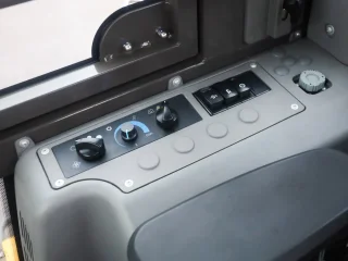 Фронтальный погрузчик LOVOL