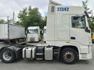 Седельный тягач Dongfeng