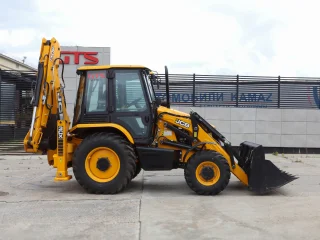 Экскаватор-погрузчик JCB