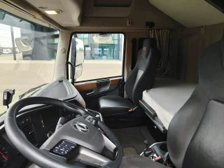 Седельный тягач Dongfeng