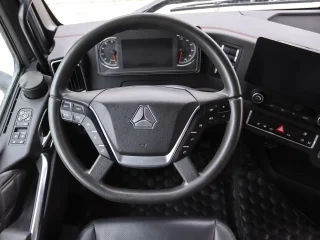 Седельный тягач Sitrak