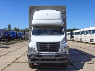 Тентованный грузовик ГАЗ