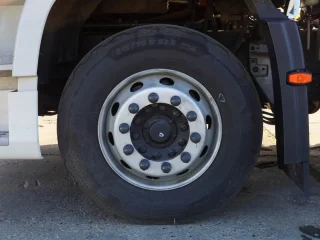 Седельный тягач Dongfeng
