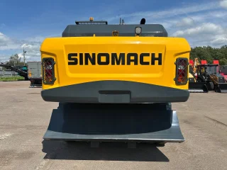 Колесный экскаватор SINOMACH