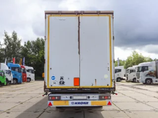 Шторно-бортовой полуприцеп Krone