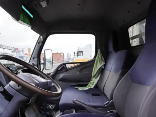 Грузовик-рефрижератор Mitsubishi Fuso