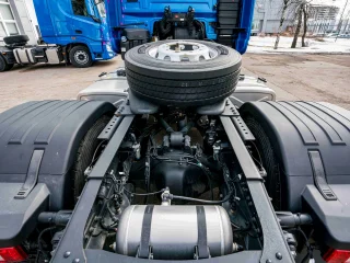 Седельный тягач Dongfeng