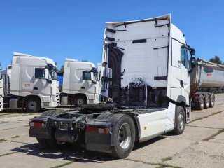 Седельный тягач Renault