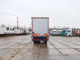 Полуприцеп шторный UAT SCFG 9226.01