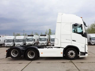 Седельный тягач Volvo